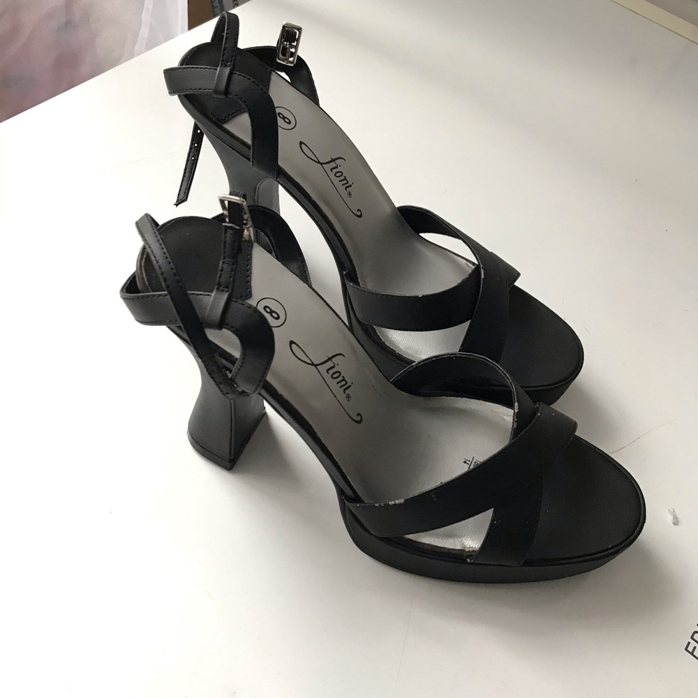 Retro heels - Picture 2 of 2